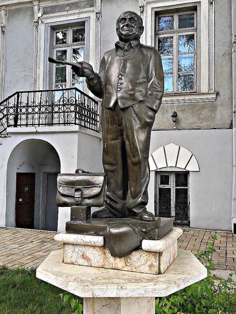 Скульптура Михаила Жванецкого
